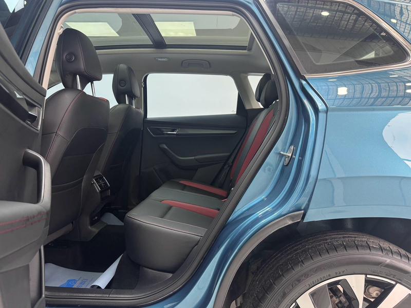 Skoda Karoq, 2022 — фото 10 из 12
