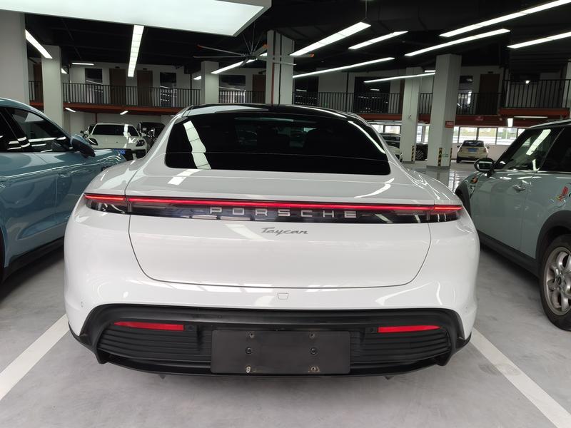 Porsche Taycan, 2022 — фото 5 из 12