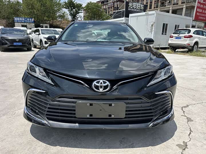 Toyota Camry, 2023 — фото 3 из 9