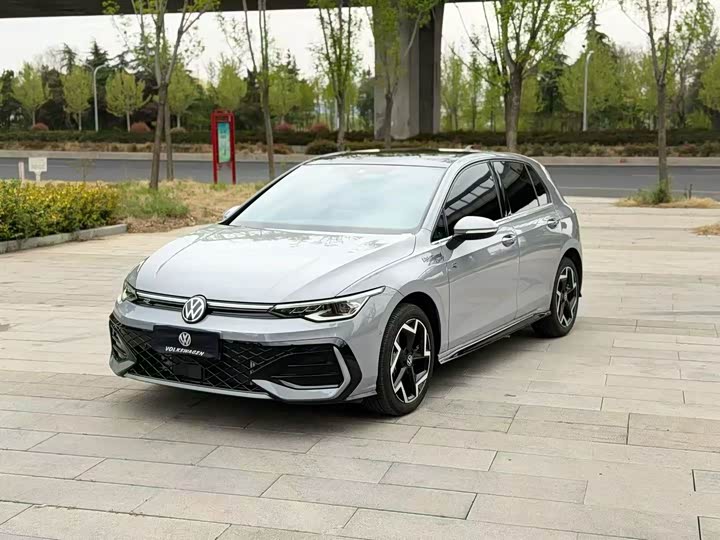 Volkswagen Golf, 2025 — купить в Курске под ключ