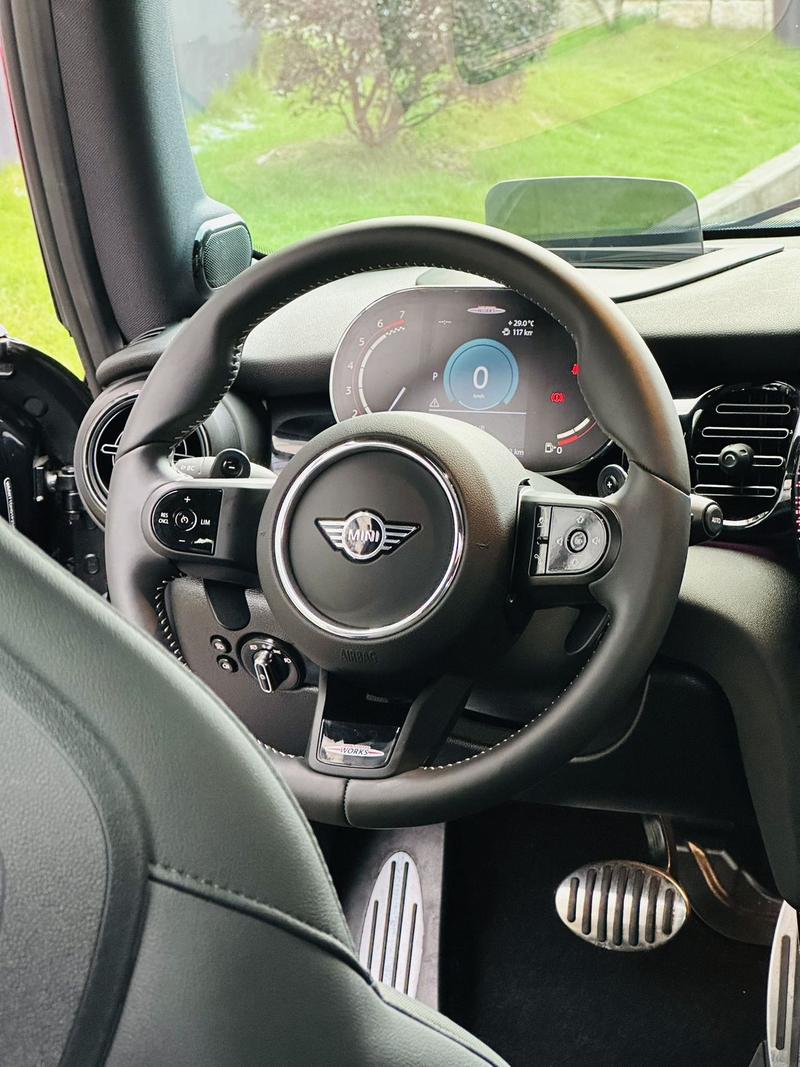 Mini Mini JCW, 2022 — фото 8 из 11