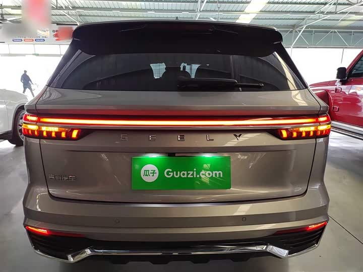 Geely Monjaro, 2022 — фото 6 из 9