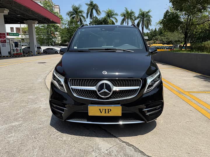 Mercedes-Benz V-Class, 2022 — фото 2 из 9