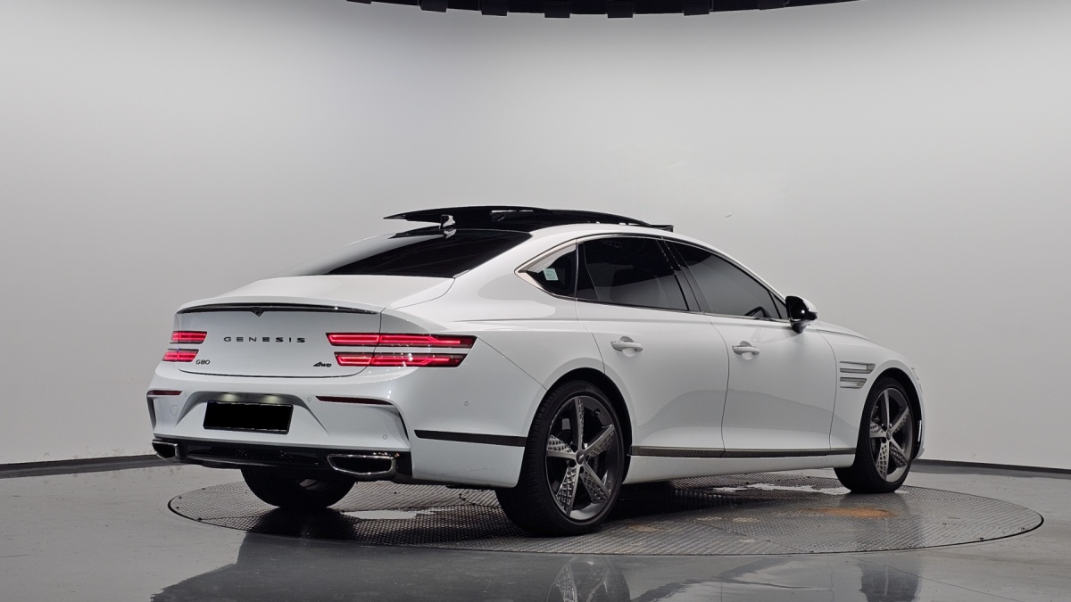 Genesis G80, 2022 — фото 2 из 12