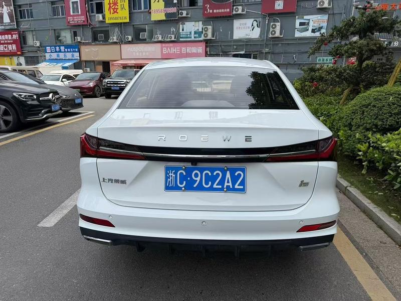 Roewe i5, 2023 — фото 5 из 10