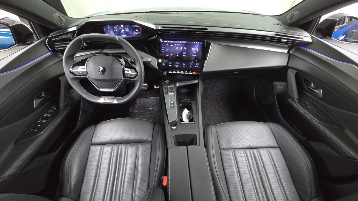 Peugeot 408, 2023 — фото 7 из 12