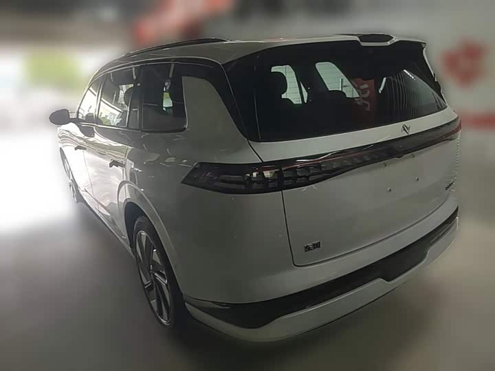 Dongfeng Yipai eπ 008, 2025 — фото 9 из 9
