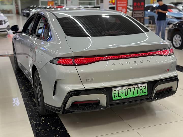 BAIC Arcfox S3, 2026 — фото 4 из 7