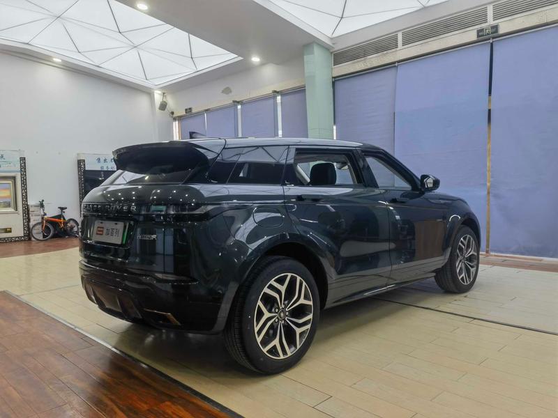 Land Rover Range Rover Evoque L Hybrid, 2023 — фото 6 из 12