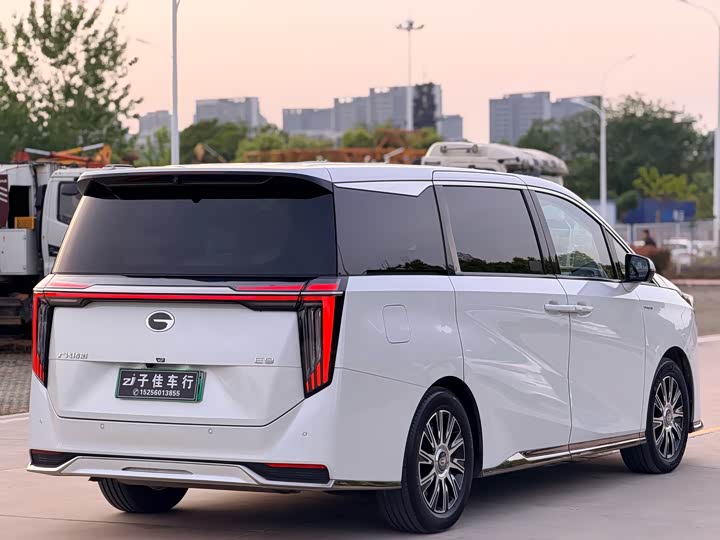 GAC Trumpchi E9, 2024 — фото 6 из 9