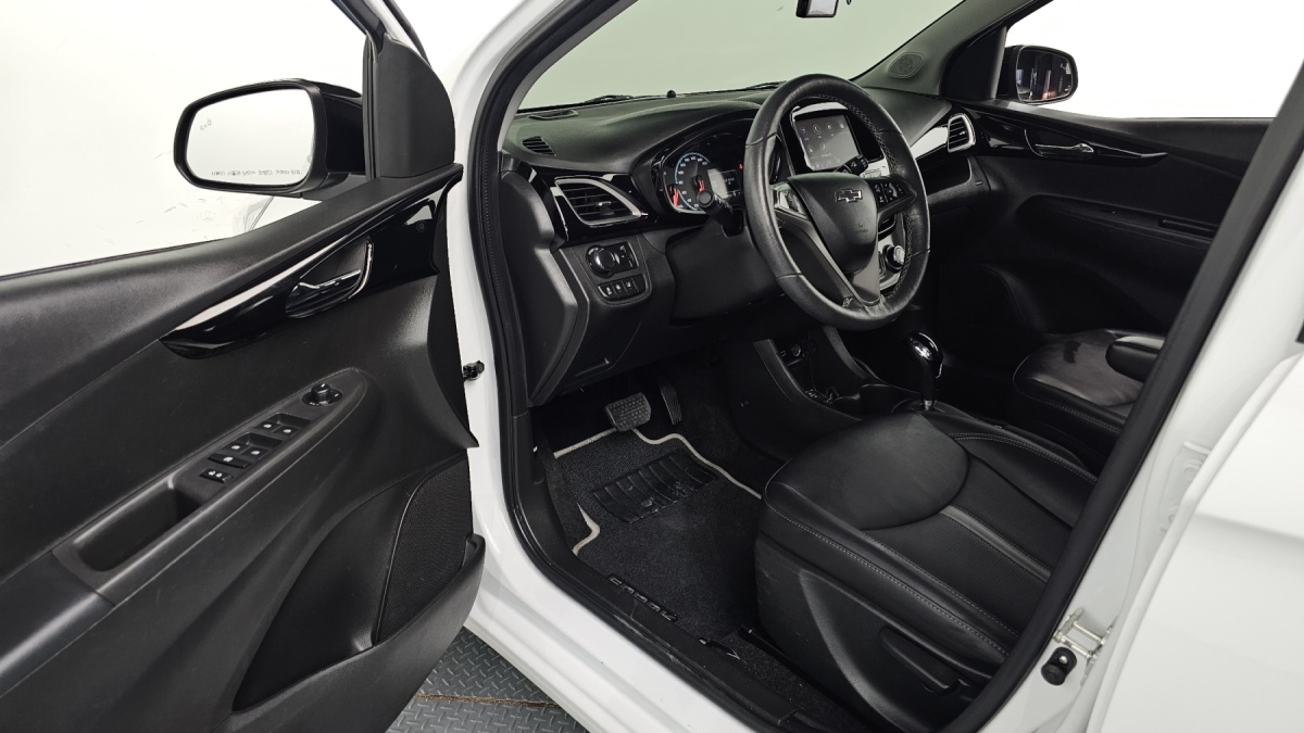 Chevrolet Spark, 2022 — фото 11 из 12
