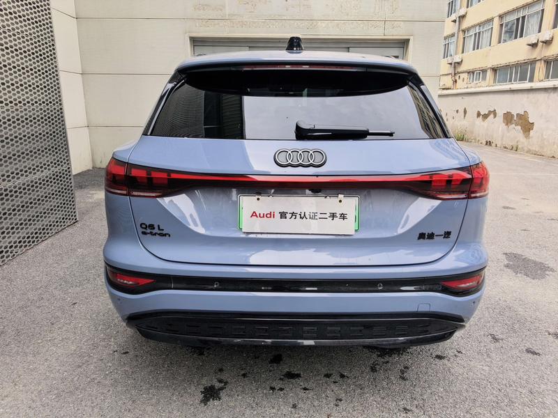 Audi Q6L e-tron, 2025 — фото 2 из 10