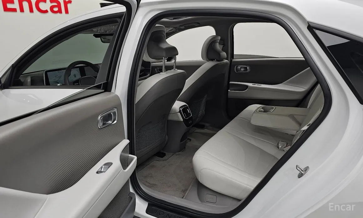 Hyundai Ioniq 6, 2023 — фото 11 из 12