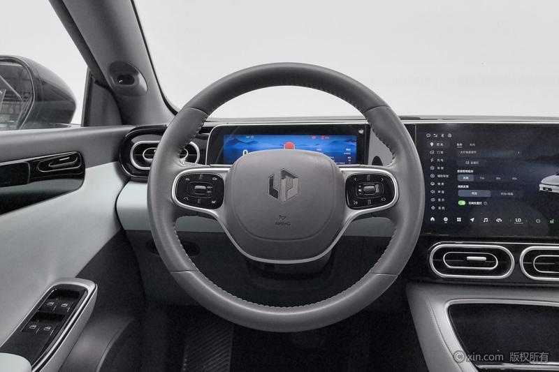 Leapmotor C01, 2023 — фото 9 из 12