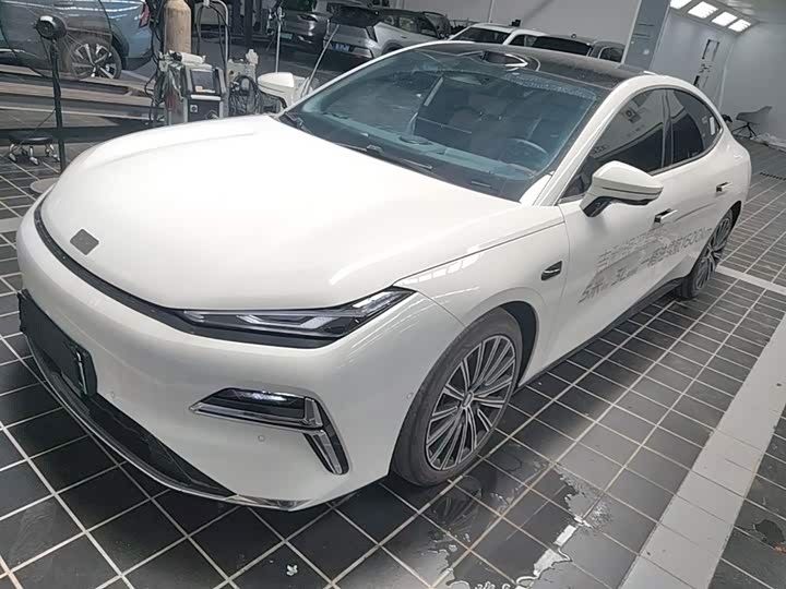 Geely Galaxy Starshine 8 EM-i, 2025 — купить в Москве под ключ