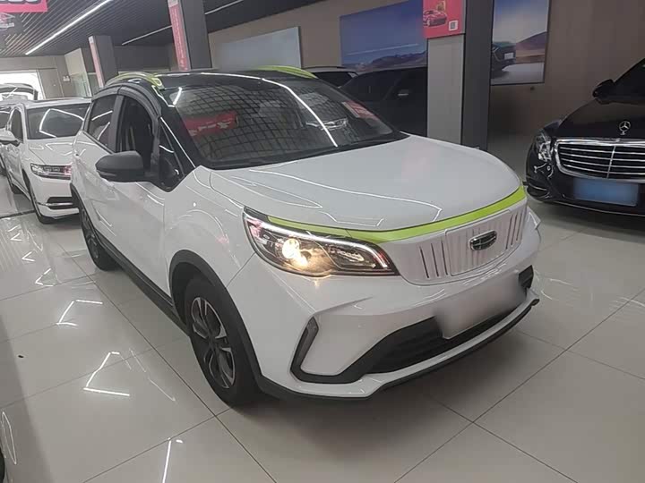 Geely Geometry EX3, 2022 — фото 4 из 9