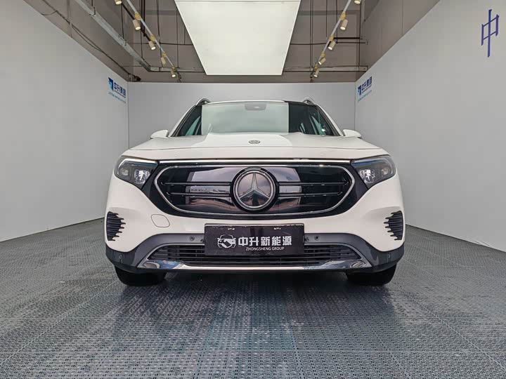 Mercedes-Benz EQB, 2023 — фото 2 из 9