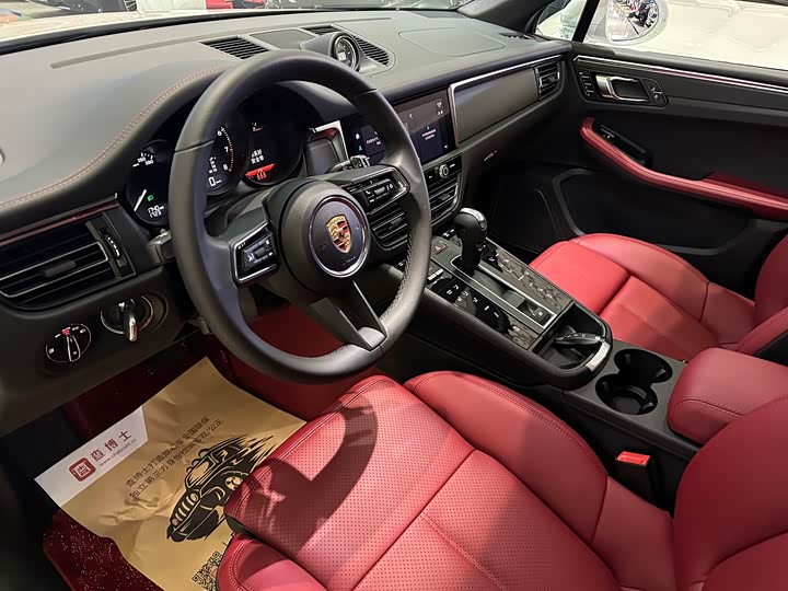 Porsche Macan, 2025 — фото 4 из 9
