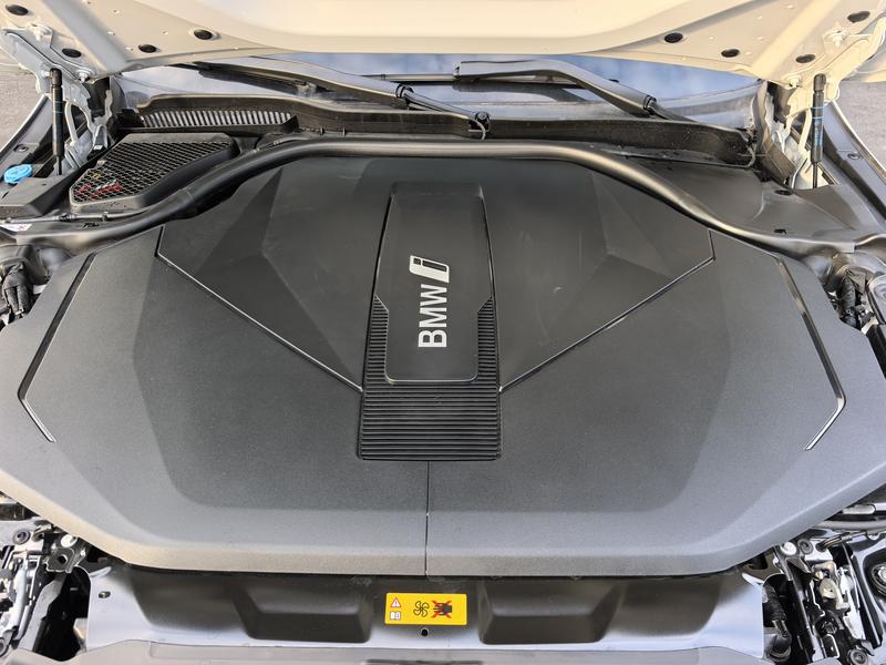BMW i5, 2025 — фото 6 из 12