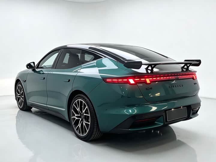 Lynk & Co 30 EM-P Hybrid, 2026 — фото 5 из 9