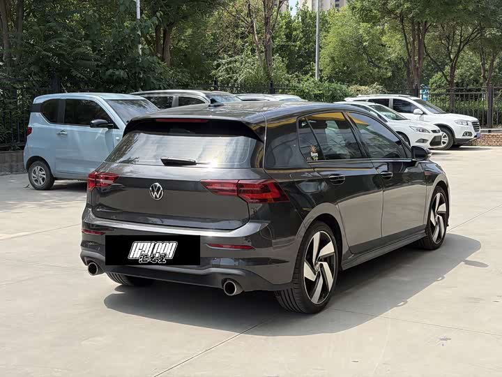 Volkswagen Golf GTI, 2022 — фото 2 из 5
