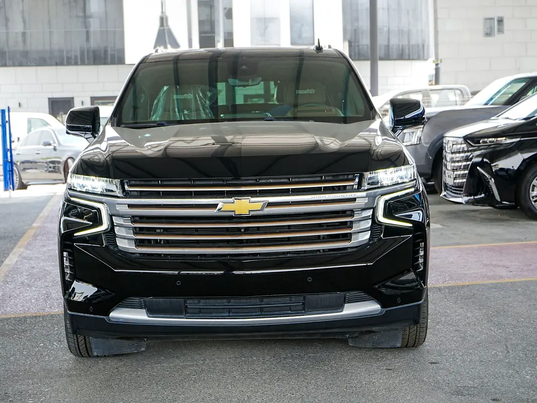 Chevrolet Tahoe, 2023 — фото 2 из 10