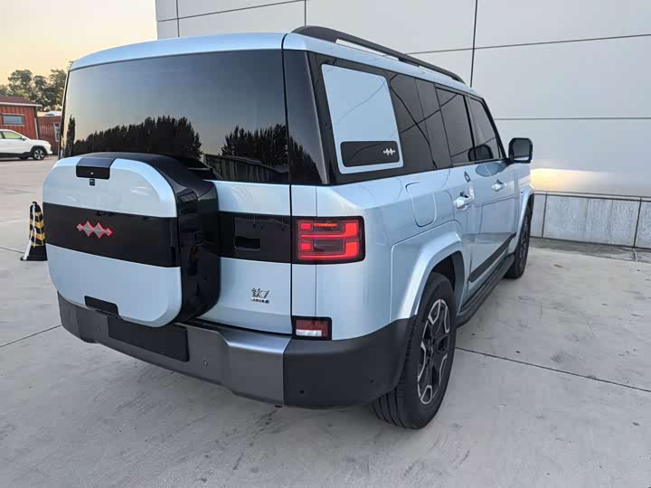 BYD FangChengBao Titanium 7 (Tai 7), 2026 — фото 4 из 7