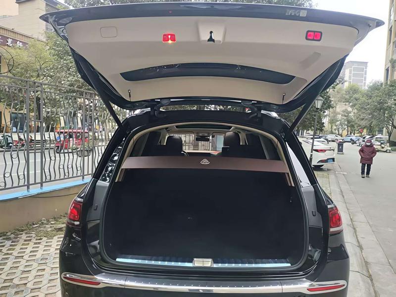 Mercedes-Benz Maybach GLS, 2022 — фото 7 из 8
