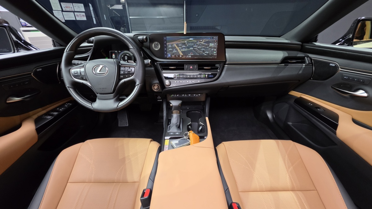 Lexus ES, 2025 — фото 7 из 12