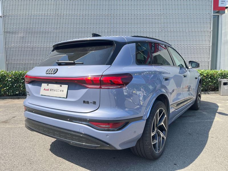 Audi Q6L e-tron, 2025 — фото 5 из 10