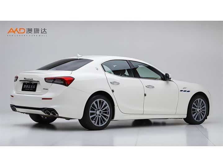 Maserati Ghibli, 2022 — фото 3 из 9
