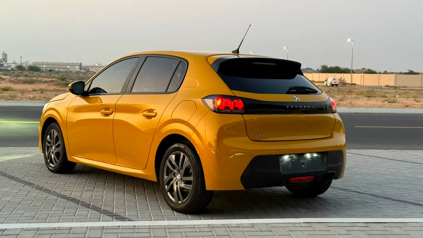 Peugeot 208, 2022 — фото 3 из 10