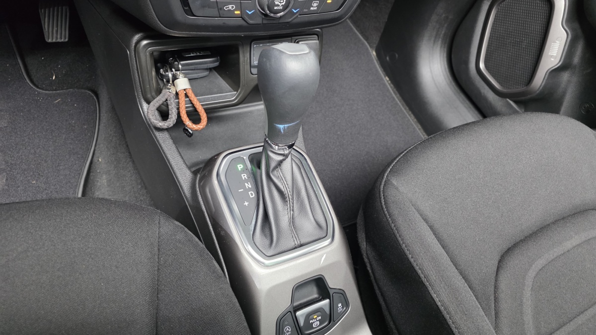 Jeep Renegade, 2022 — фото 8 из 12