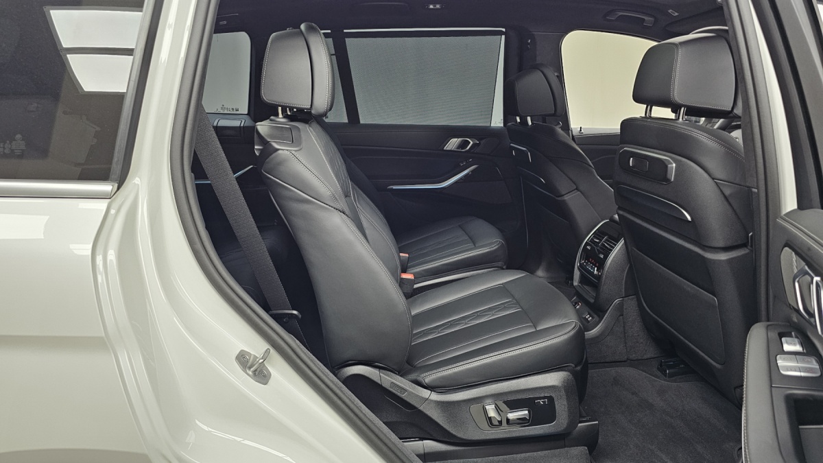 BMW X7, 2024 — фото 11 из 12