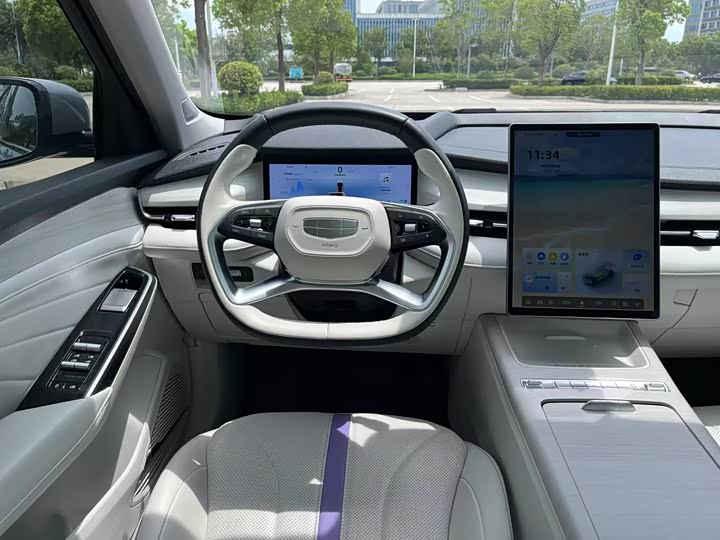Geely Preface L, 2023 — фото 9 из 9