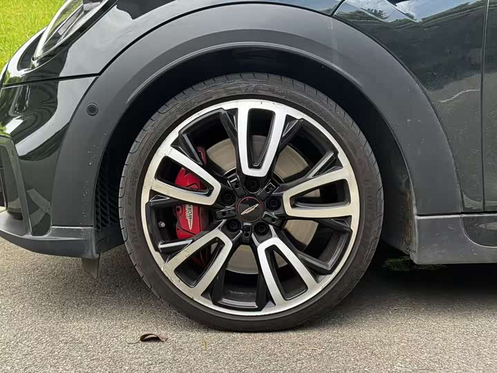 Mini Mini JCW, 2022 — фото 5 из 9