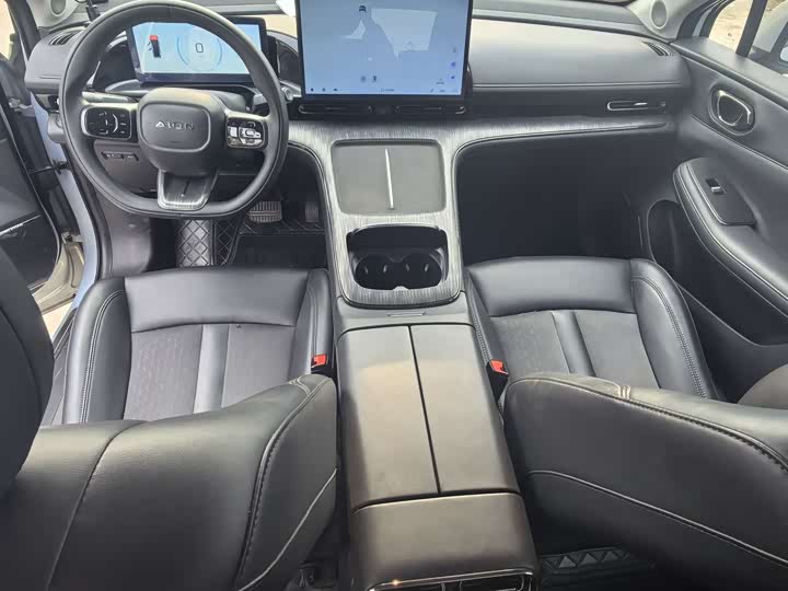 GAC Aion S Max, 2024 — фото 3 из 9