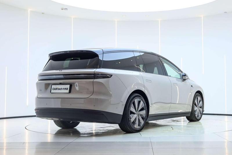 LiXiang i8, 2025 — фото 7 из 12