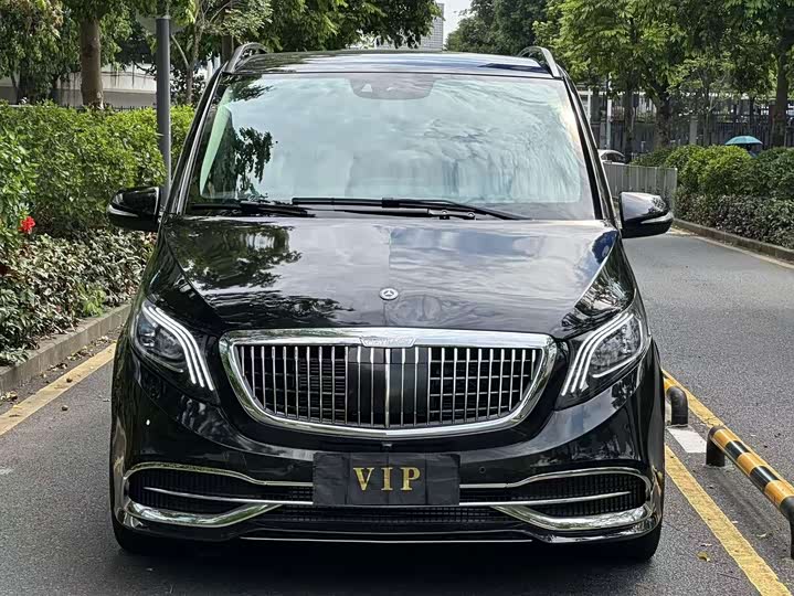 Mercedes-Benz V-Class, 2021 — фото 2 из 9