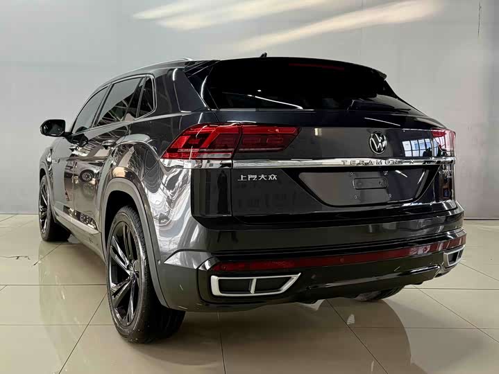 Volkswagen Teramont X, 2022 — фото 5 из 9