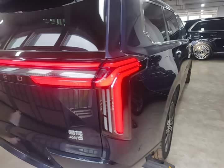 Exeed VX C-DM Hybrid, 2024 — фото 8 из 9