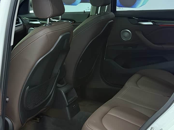 BMW X1, 2023 — фото 8 из 9