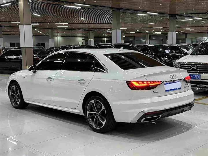 Audi A4L, 2024 — фото 6 из 9
