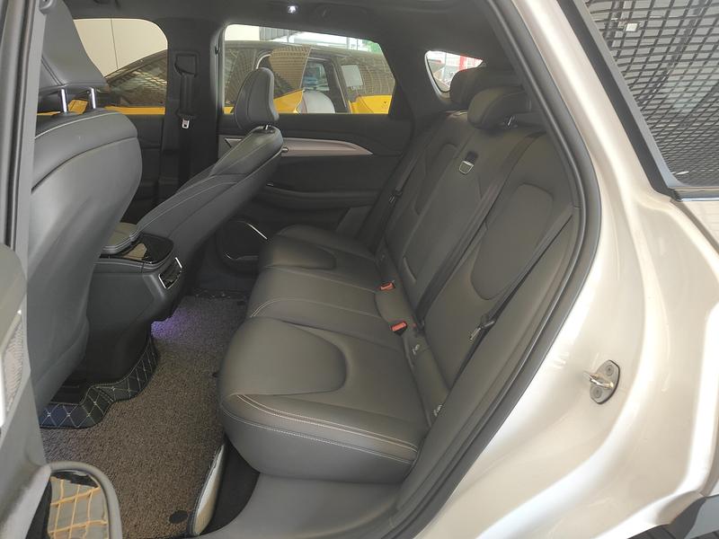 BAIC Arcfox Alpha T, 2023 — фото 12 из 12