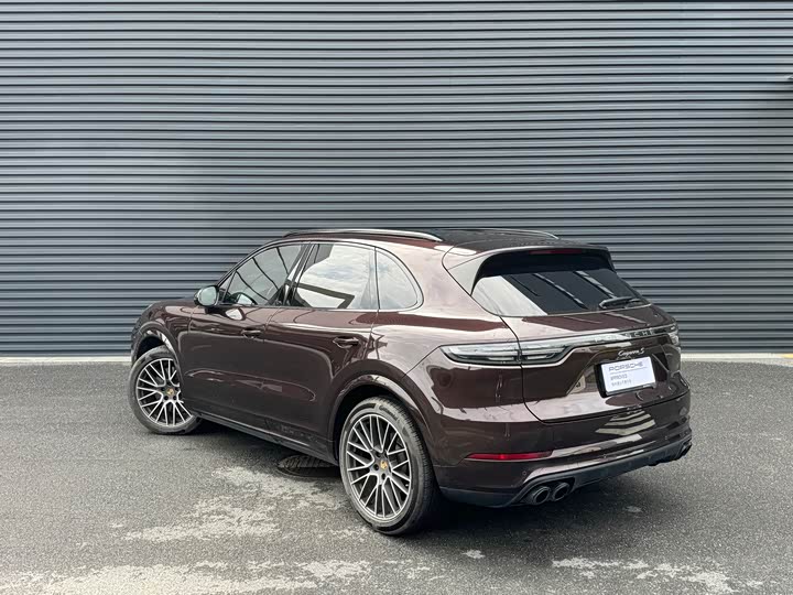 Porsche Cayenne, 2022 — фото 7 из 9