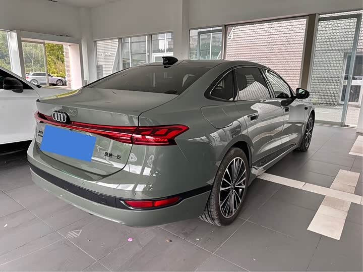 Audi A6L e-tron, 2025 — фото 6 из 7