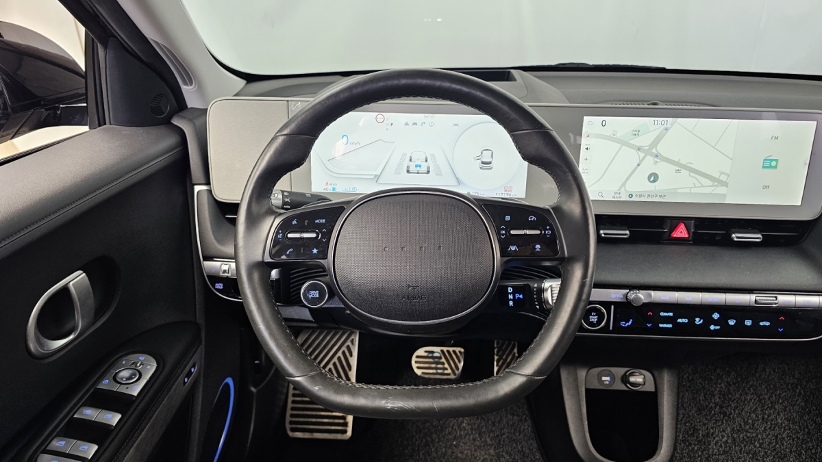 Hyundai Ioniq 5, 2021 — фото 12 из 12