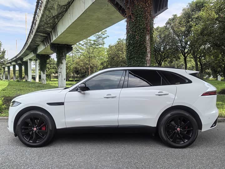 Jaguar F-Pace, 2022 — фото 5 из 9