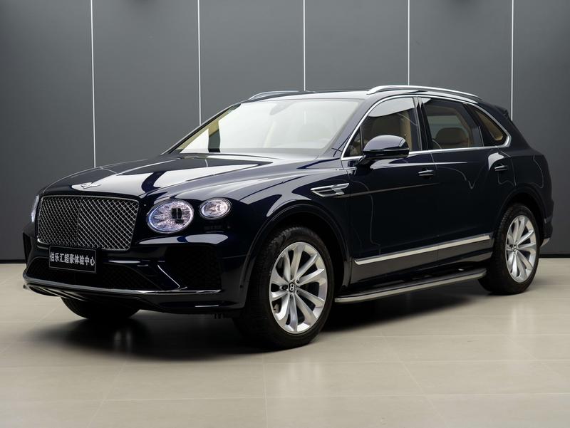 Bentley Bentayga, 2024 — купить в Тамбове под ключ