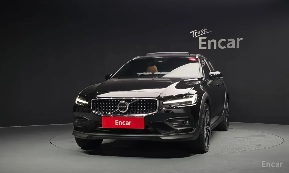 Volvo V60, 2022 — фото 3 из 12